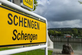 ЕС губи по 18 млрд. евро на година от разпадането на Шенген