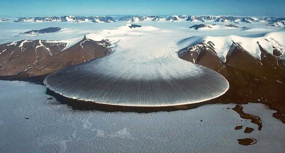 Невероятната земя: ледникът Слонски крак