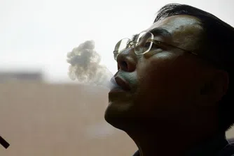 В Китай плащат, за да пушите