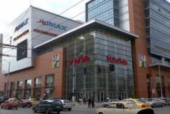 Новите собственици на Mall of Sofia избиват пари с паркинг