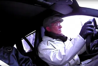 Този 82-годишен дядо може да шофира по-добре от теб