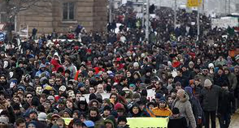 Продължават протестите срещу високите сметки за ток