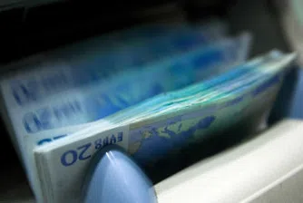 Очакват излишък от 2.34 млрд. лева по КФП към април