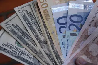 Доларът поскъпва в четвърти пореден ден спрямо еврото