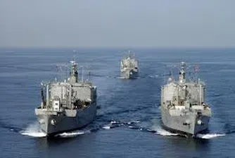 Американски военни кораби се насочват към Босфора