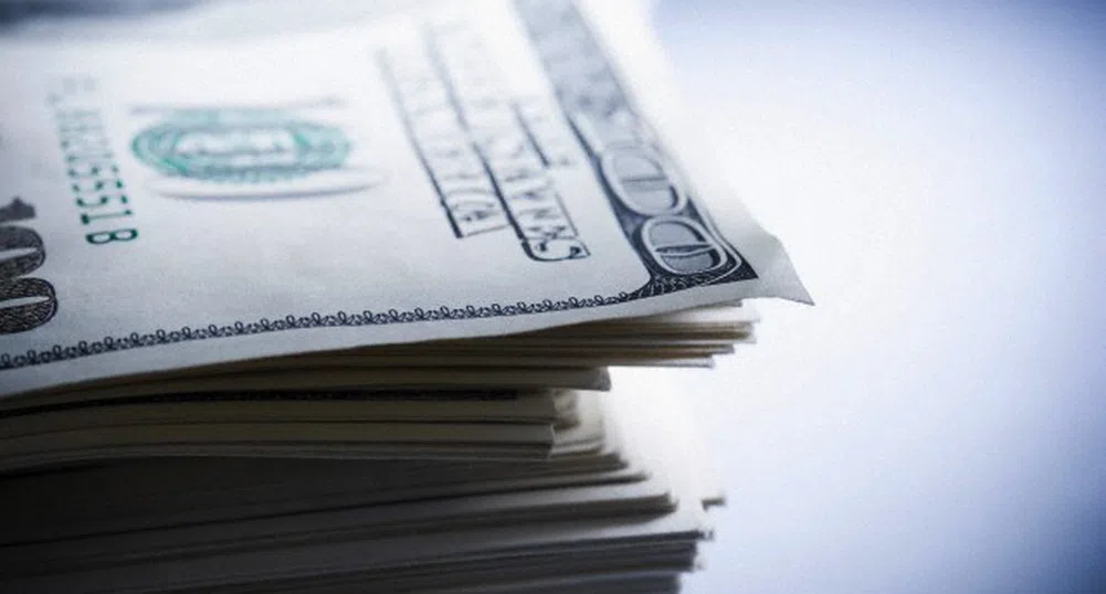 Доларът поскъпва на фона очаквания край на срещата на Фед