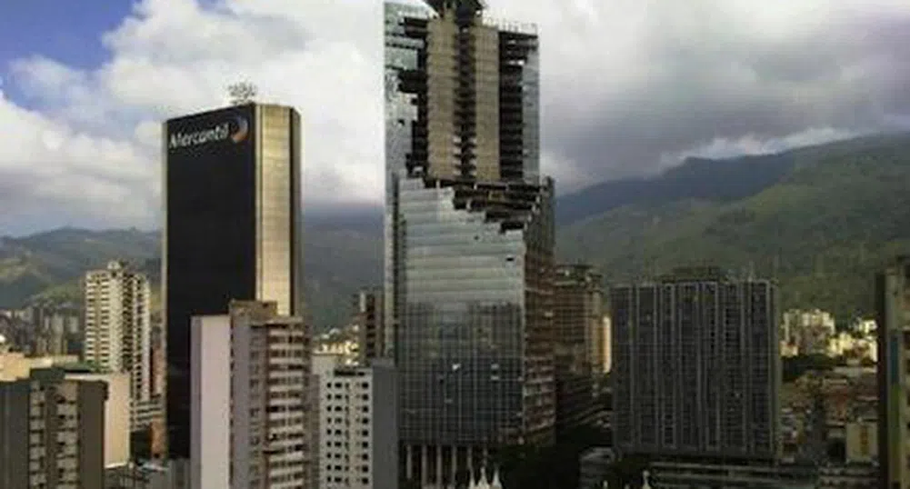 Десет изоставени небостъргачи