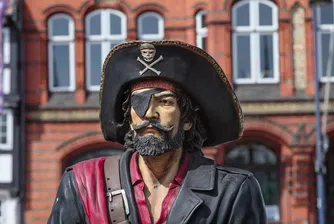 15 истински пирати, които биха засенчили Джак Спароу