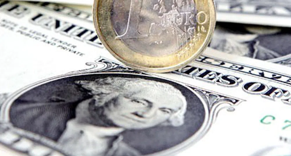 Йената пада, еврото поскъпва