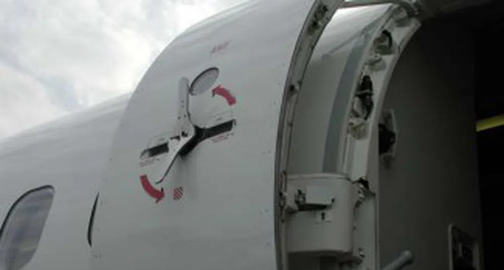 "Отвори проклетата врата!": Последните секунди на фаталния Airbus
