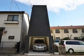 Това не е гараж, а мини японска къща