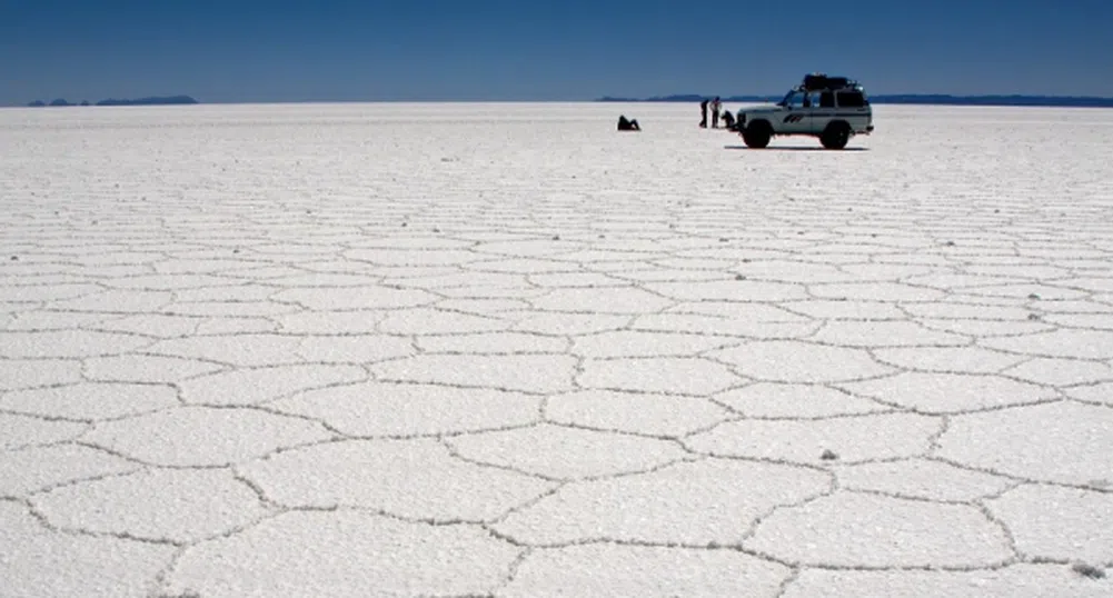 Изчезна огромно езеро в Боливия