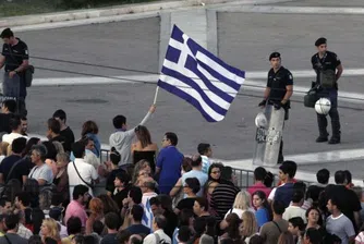 Гърция внася бюджета си без одобрението на кредиторите