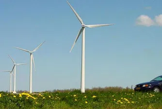 Лукойл обмисля вятърни електростанции в България и Румъния