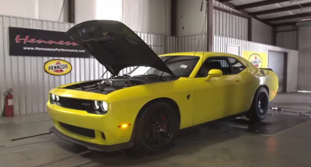 Dodge Challeger SRT Hellcat с леки промени от Hennessey