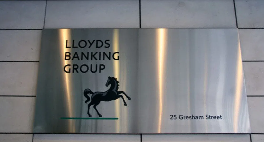 Глобиха Lloyds с 6.7 млн. долара заради просрочени плащания