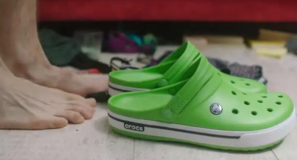 Производителят на гумените чехли Crocs твърди, че те са секси