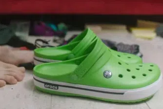 Производителят на гумените чехли Crocs твърди, че те са секси