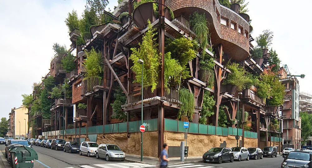 150 дървета пазят градска сграда от шума
