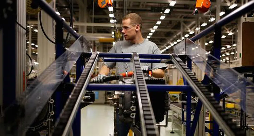 Заводските поръчки в Германия с по-голям от очакванията ръст