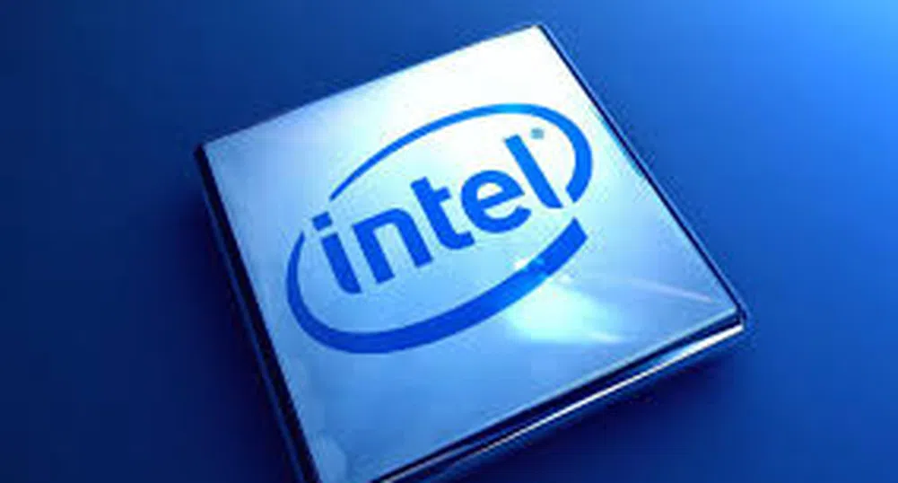 Печалбата на Intel пада с 13%