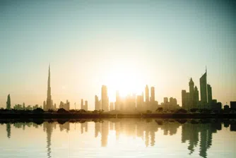 Слънчевите панели на покривите стават задължителни в Дубай