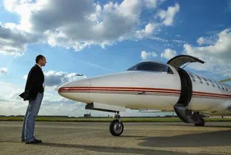 Привилегиите на CEO-тата - самолети, коли и ловни хижи