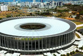 Бразилия ще похарчи 3.5 млрд. долара за стадионите за Световното