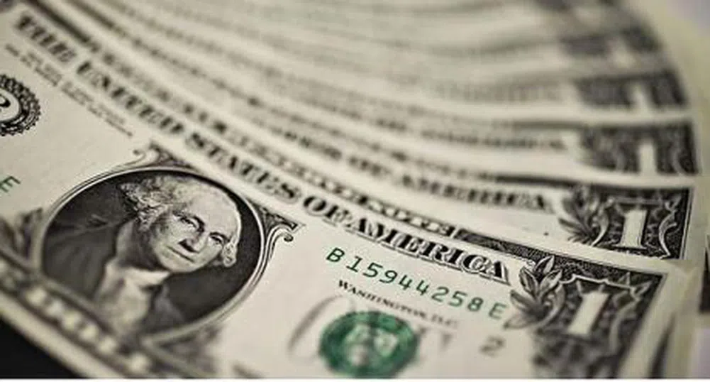 Йената и доларът с най-ниски от три седмици насам стойности