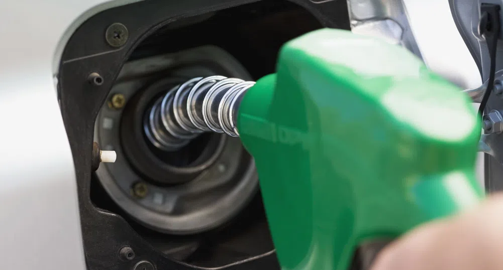 Какво се случва с горивата у нас в условията на срив за петрола?