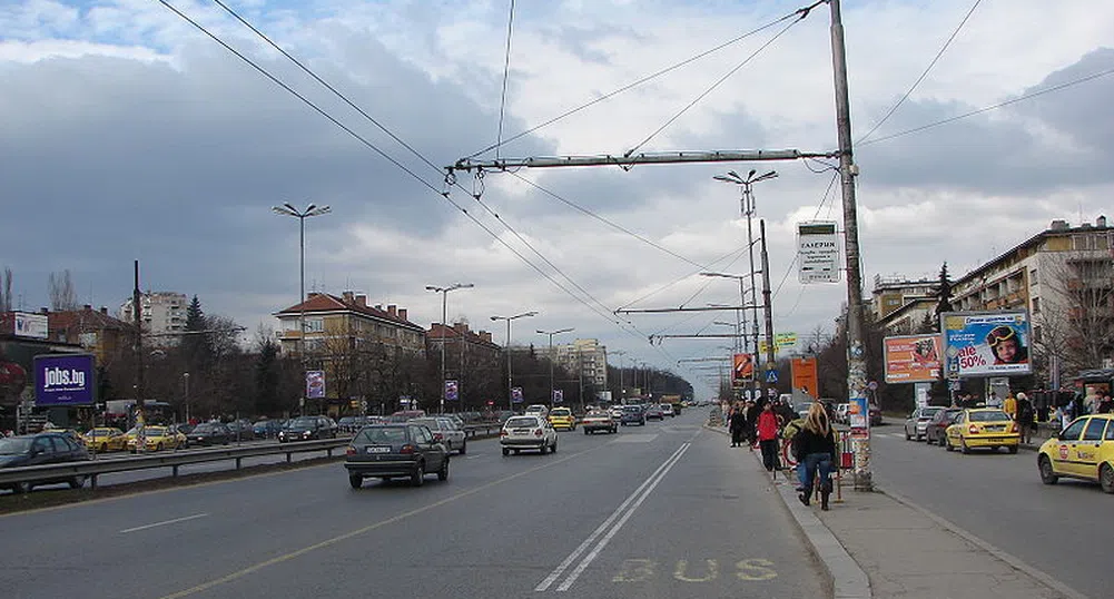 Ремонтите в София продължават