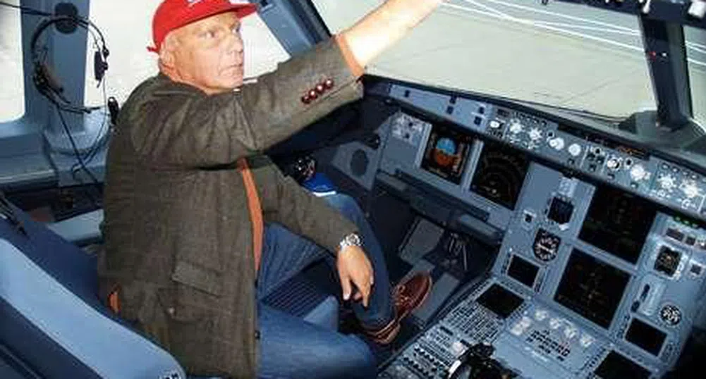 Ники Лауда ще пилотира полет на авиокомпания си