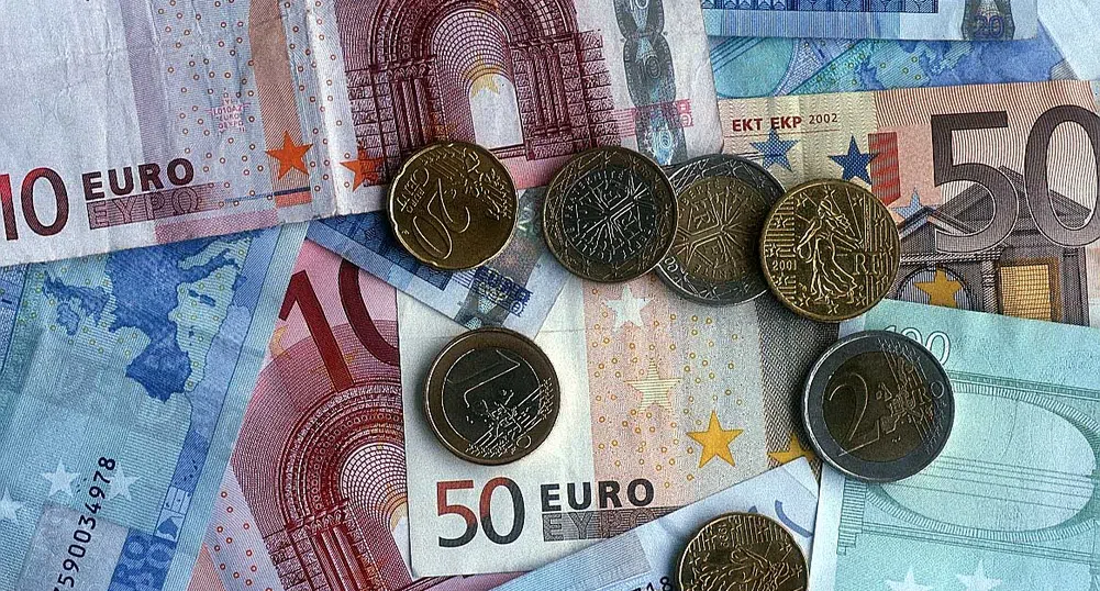 Еврото 1.26 долара до края на месеца?