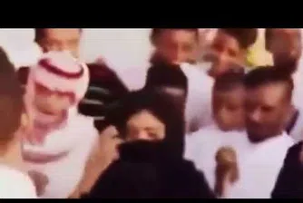 Какво е да си жена на улицата в Саудитска Арабия (видео)