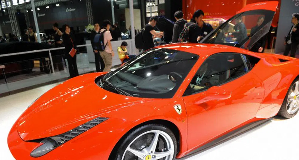 Коби Браянт си купи Ferrari за 329 000 долара