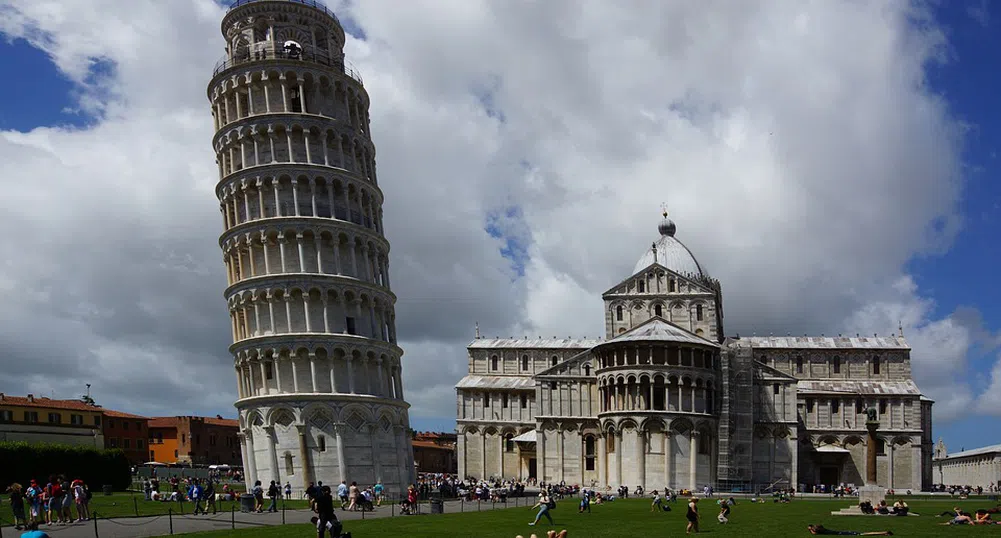 "Къде се намира кулата в Пиза?" и други странни въпроси за Италия