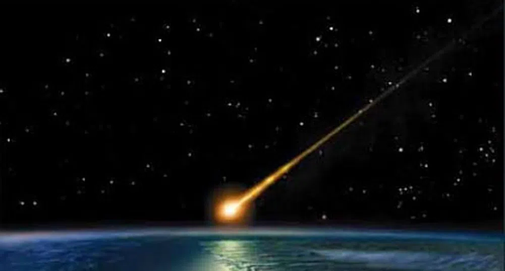 Калифорнийка откри метеорит в двора на дома си
