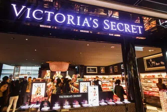 Victoria's Secret създаде странно дупе при photoshop гаф