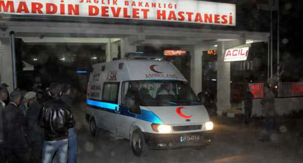 Седеметажна сграда се срути в Турция
