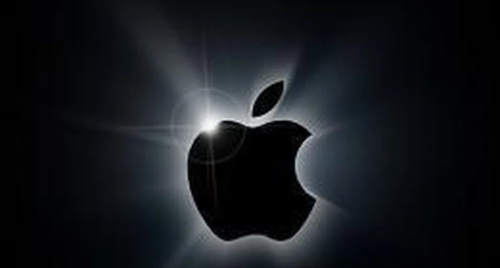 Apple с тегло от 20% в технологичния Nasdaq 100