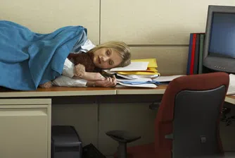 Учените препоръчват: да се разреши следобедният сън в офиса