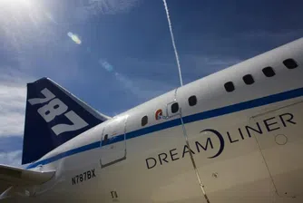 Boeing достави своя първи самолет 787