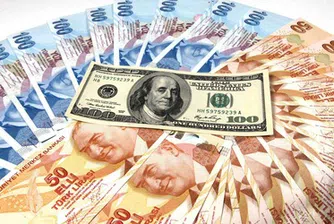 Турската лира вече с 18% спад спрямо долара за месец