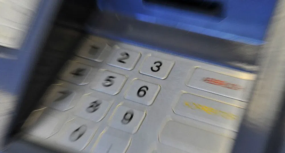 Крадци не успяха да оберат банкомат в София
