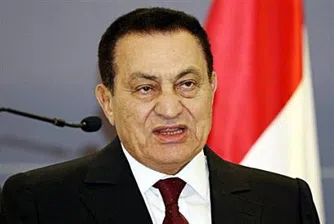 Мубарак и семейството му са напуснали Кайро