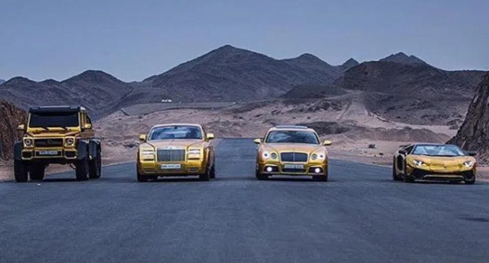 Луксозният живот на арабския милиардер със златните автомобили