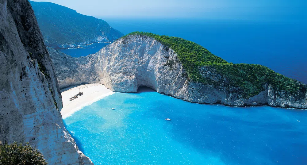 Navagio Beach - най-зрелищният плаж в света (снимки)