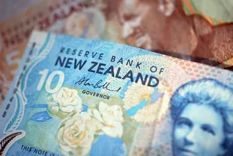Новозеландският долар падна под 80 щатски цента