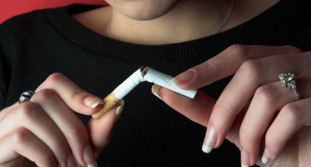 Цигарени компании трябва да платят 15 млрд. долара на пушачи