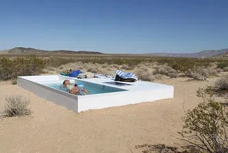 Таен басейн в пустинята